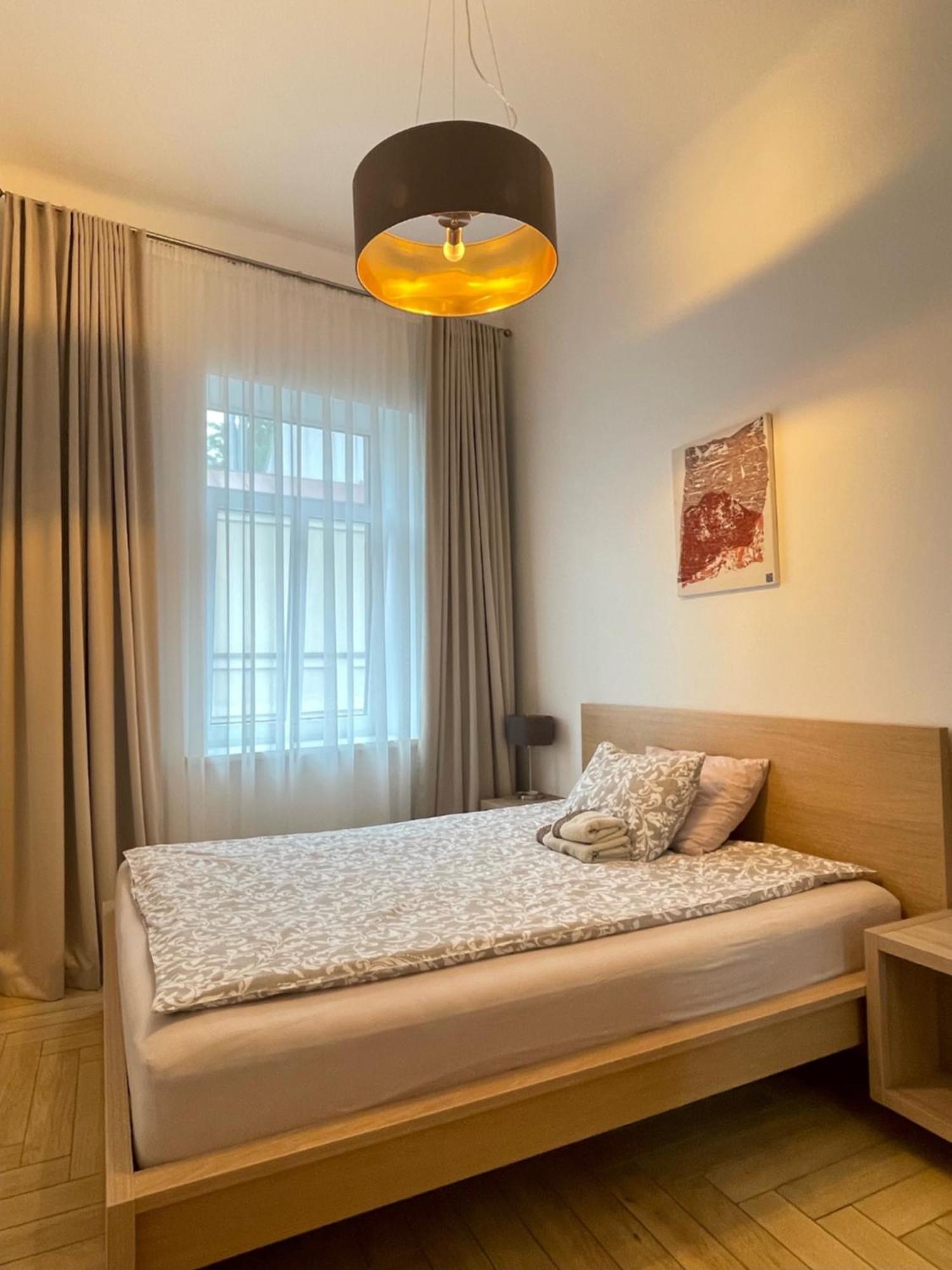 Picturesque Old Town Apartment With Charming Balcony كاوناس المظهر الخارجي الصورة